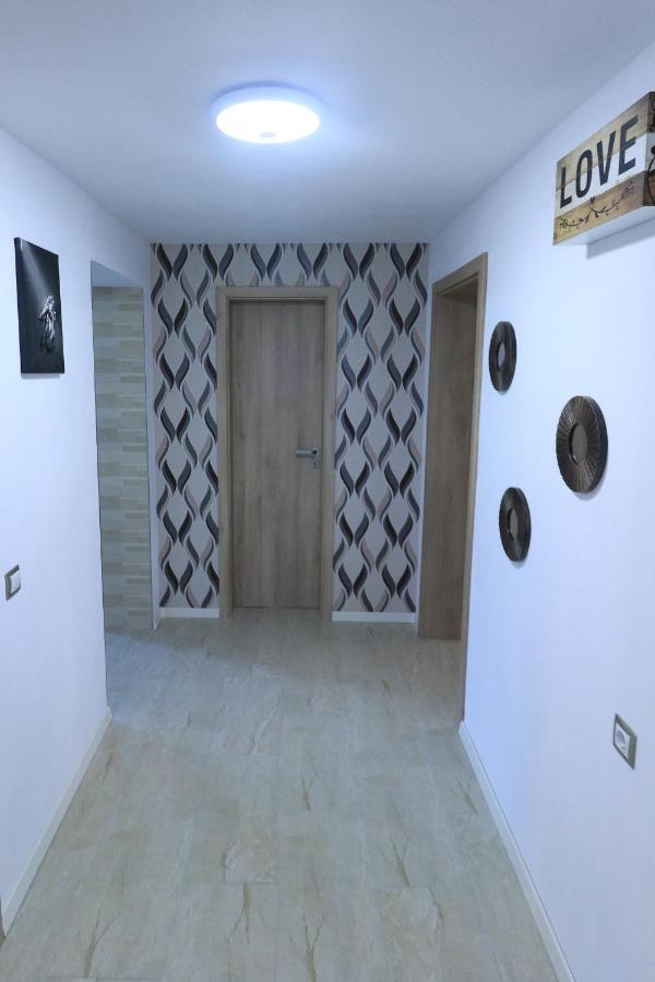 Nikas Apartment Сибиу Экстерьер фото
